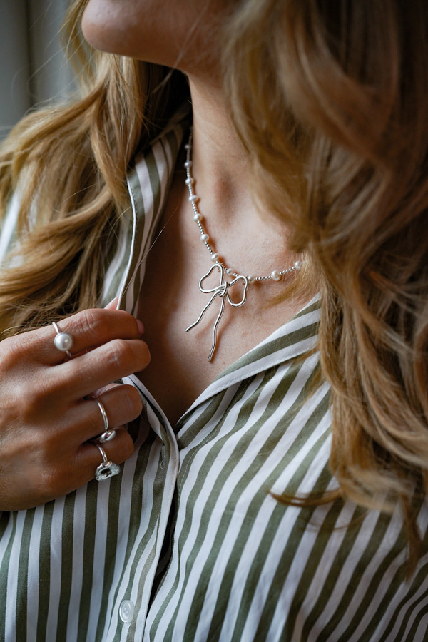 Tictac Pearl Bow Necklace