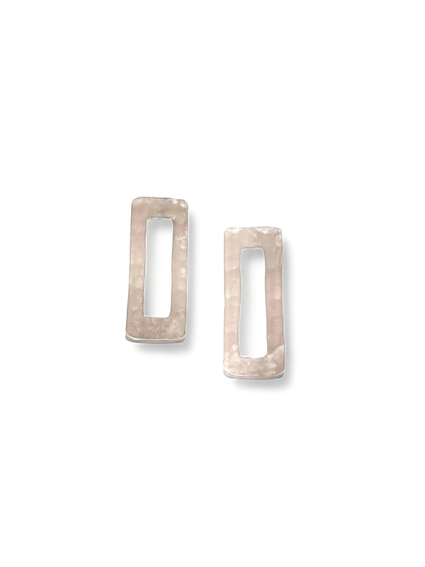 CONFIDENCE CUT-OUT STUDS