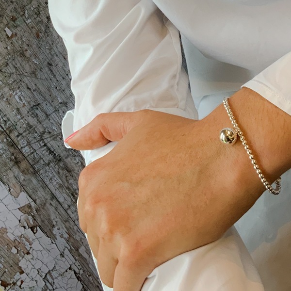 Single Bobble Bracelet