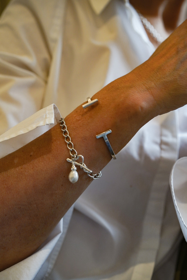 Smooth T Cuff