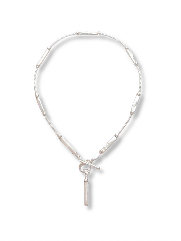 LUMINOUS BIWA PEARL NECKLACE