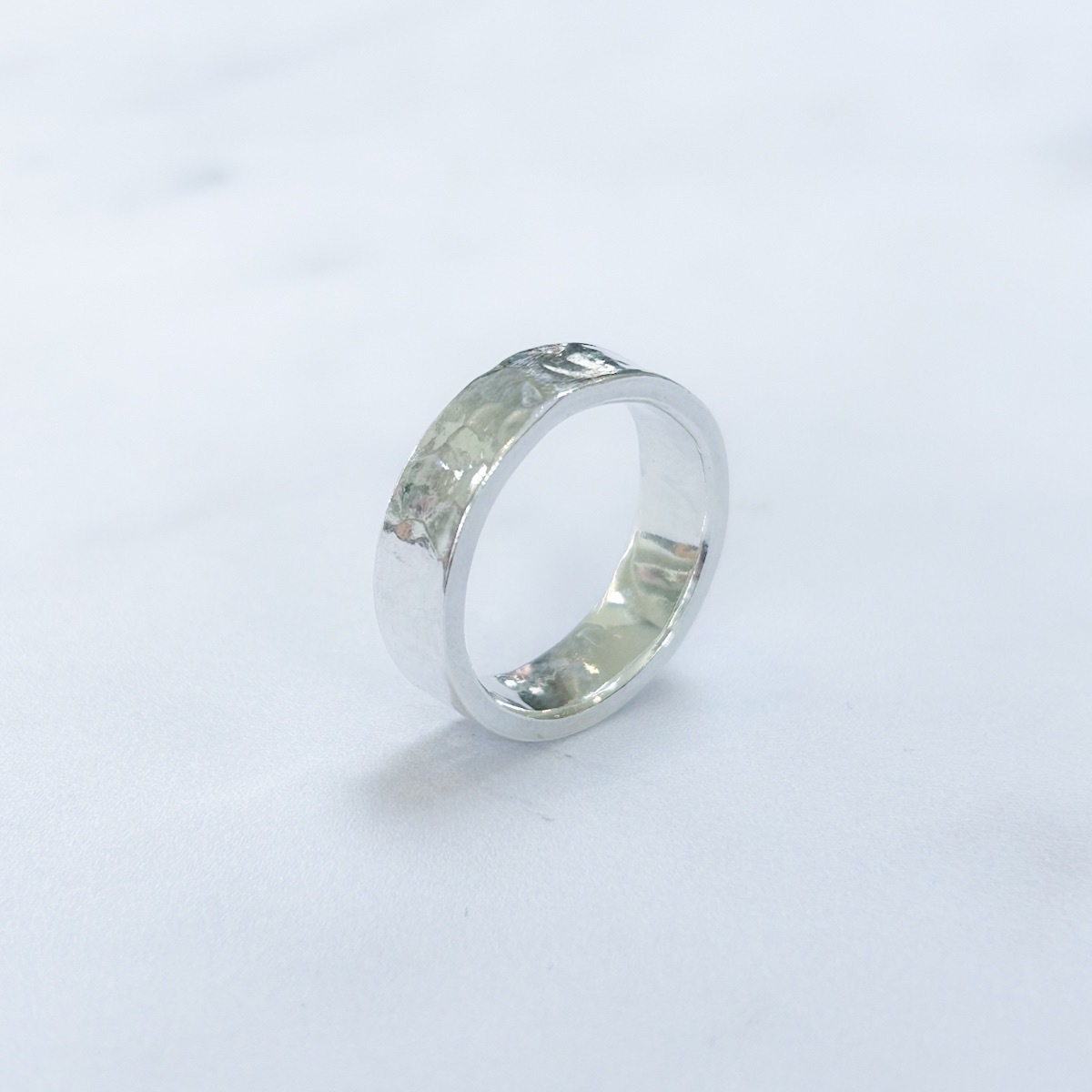 Midi Hammered Ring