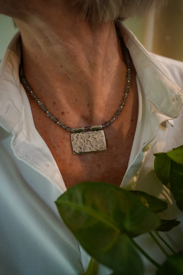 Labradorite Glint Pendant Necklace