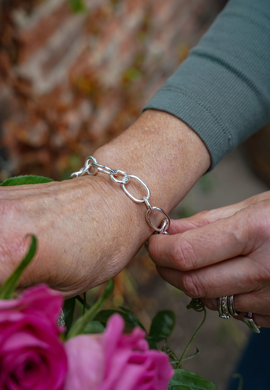 EMPOWERED LINK BRACELET