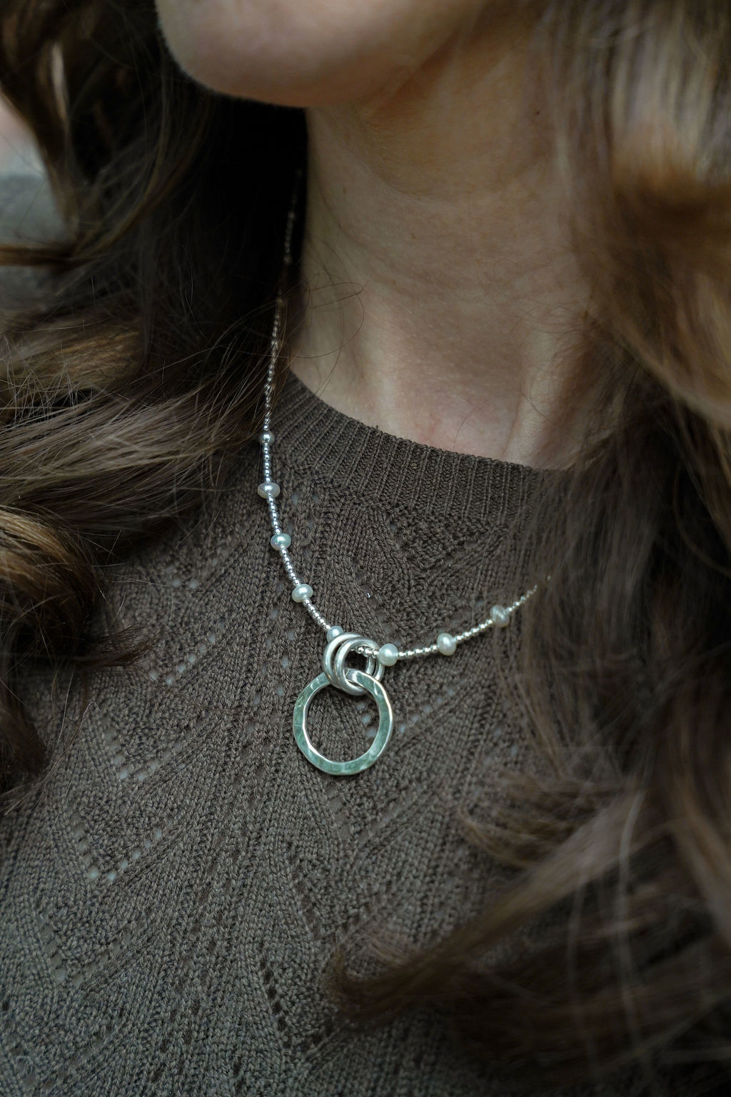 DELICATE PEARL AND ORB NECKLACE