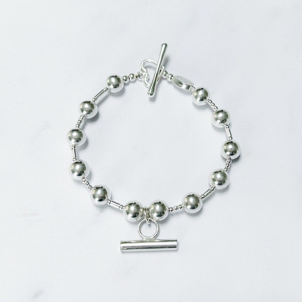 Bracelets Ginny D, Handmade Contemporary Designer Jewellery Ginny D