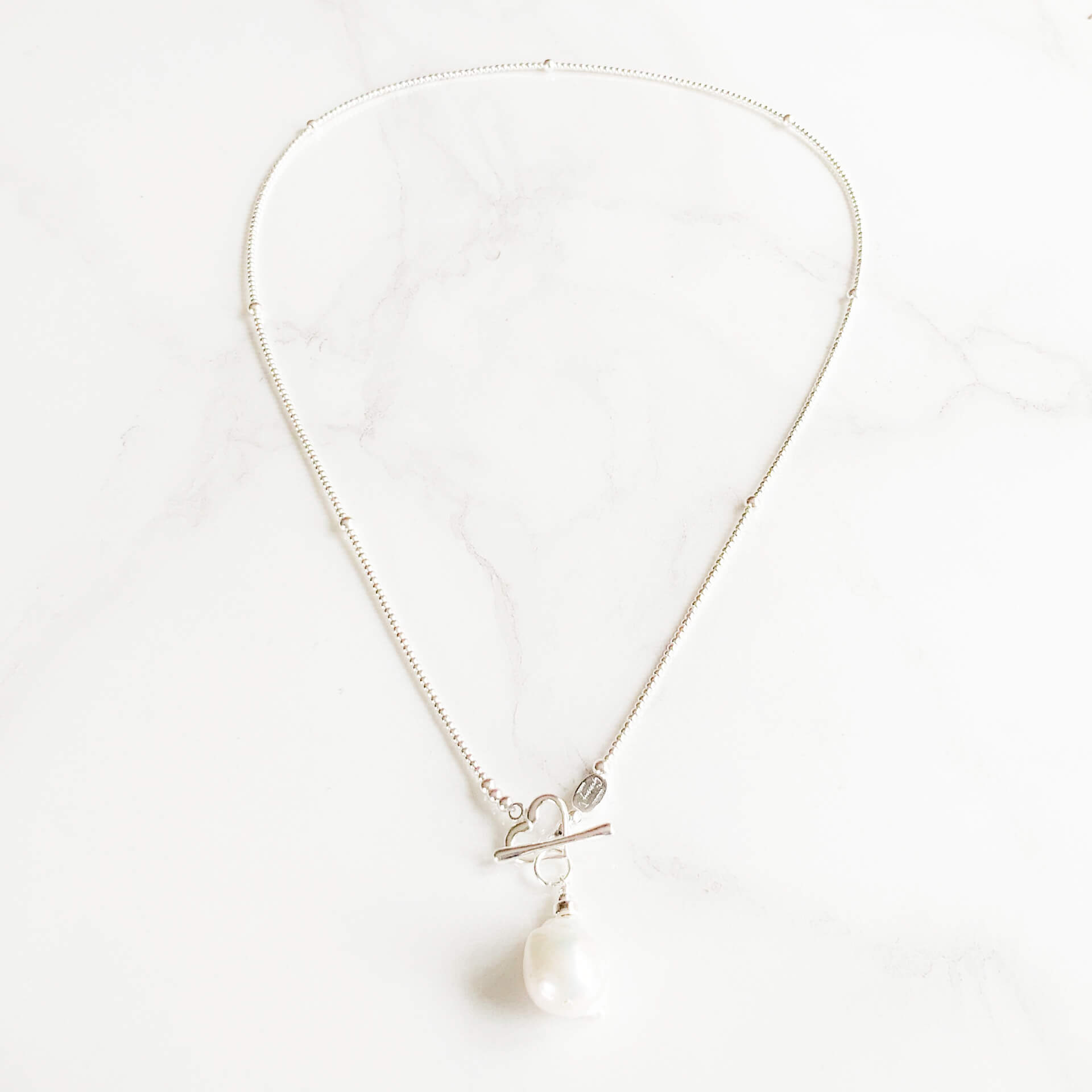 Medium Length Skinny Baroque Necklace