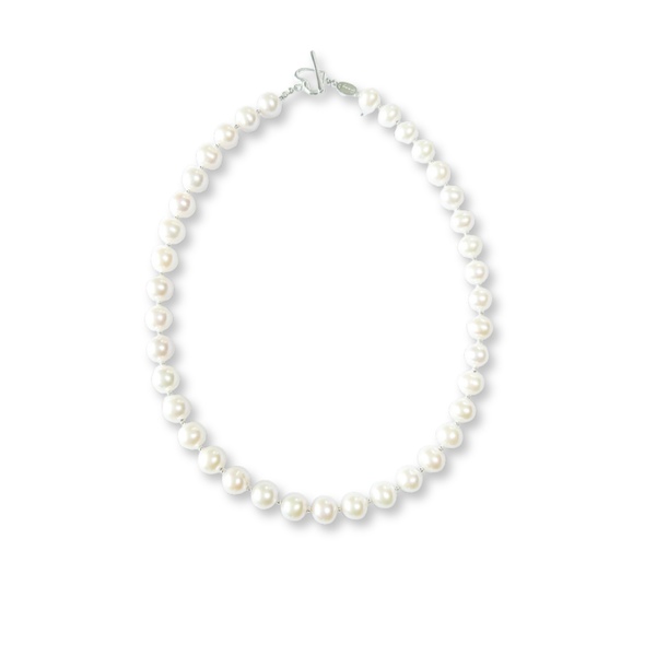 Classic Pearl Necklace