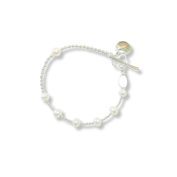 Pearl bracelets store online